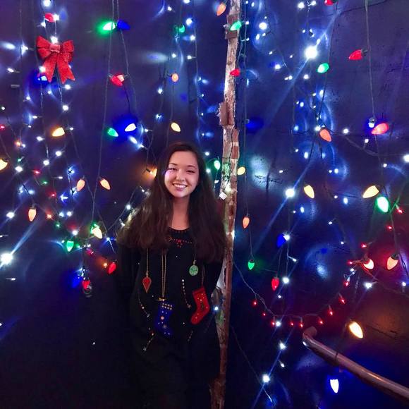 Meet your Posher, Jessica - Picture 1 of 1